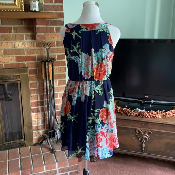 The Style dress summer sleeveless size small - Picture 2 of 3